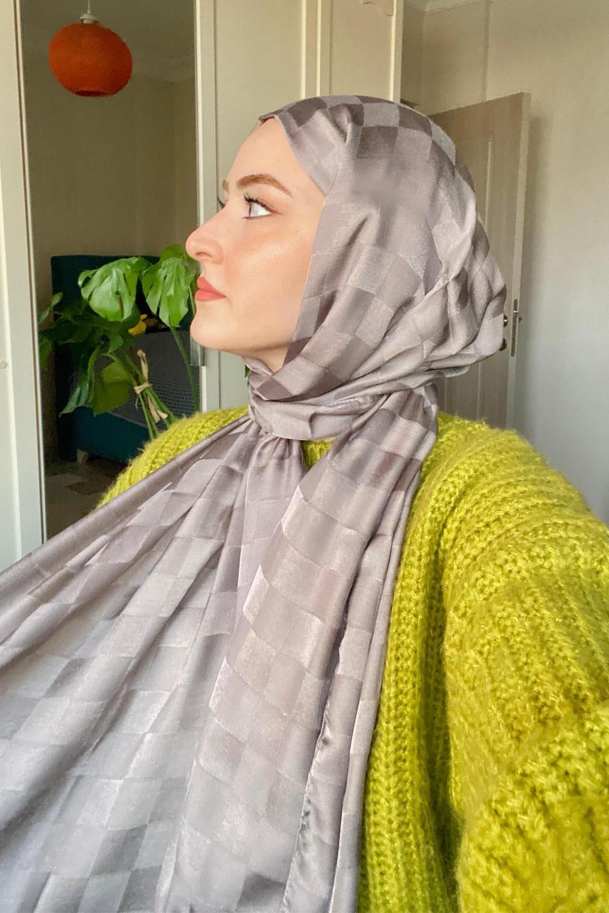 Ahyabe's Choice: Checkered Jacquard Italian Silk Scarf Smoky Gray