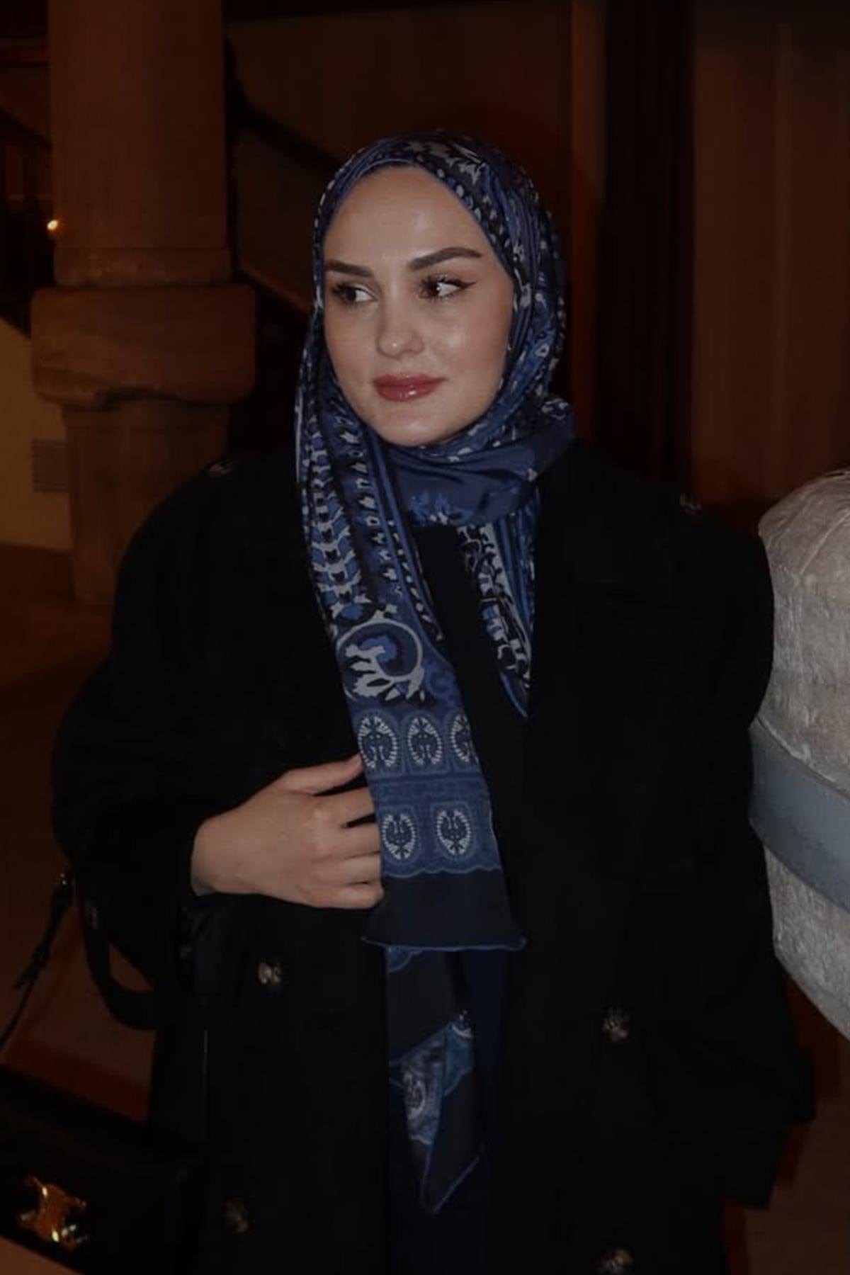 aleyna-atalar-s-choice-midnight-comfy-silk-scarf-deep-blue-257.jpg