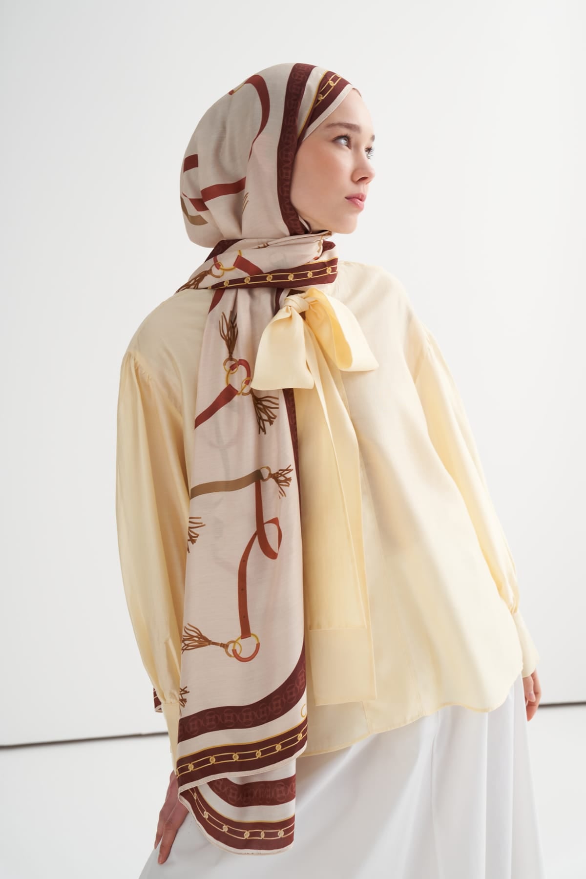 Alvena Incira Viscose Scarf Beige