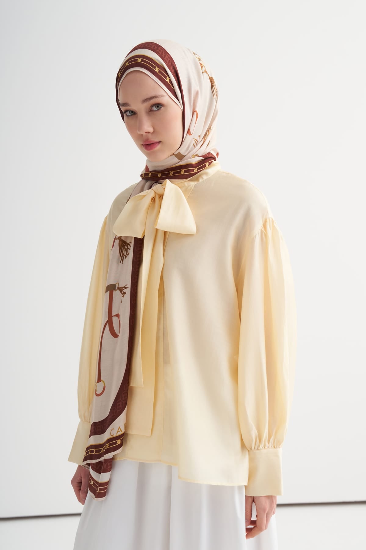 Alvena Incira Viscose Scarf Beige
