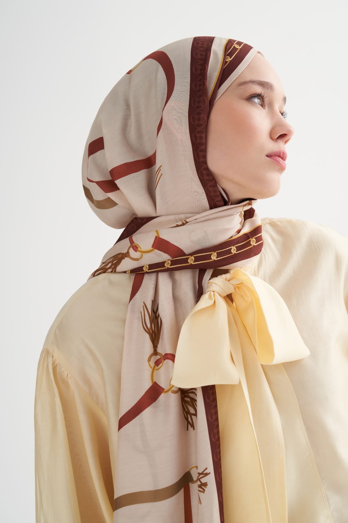 Alvena Incira Viscose Scarf Beige
