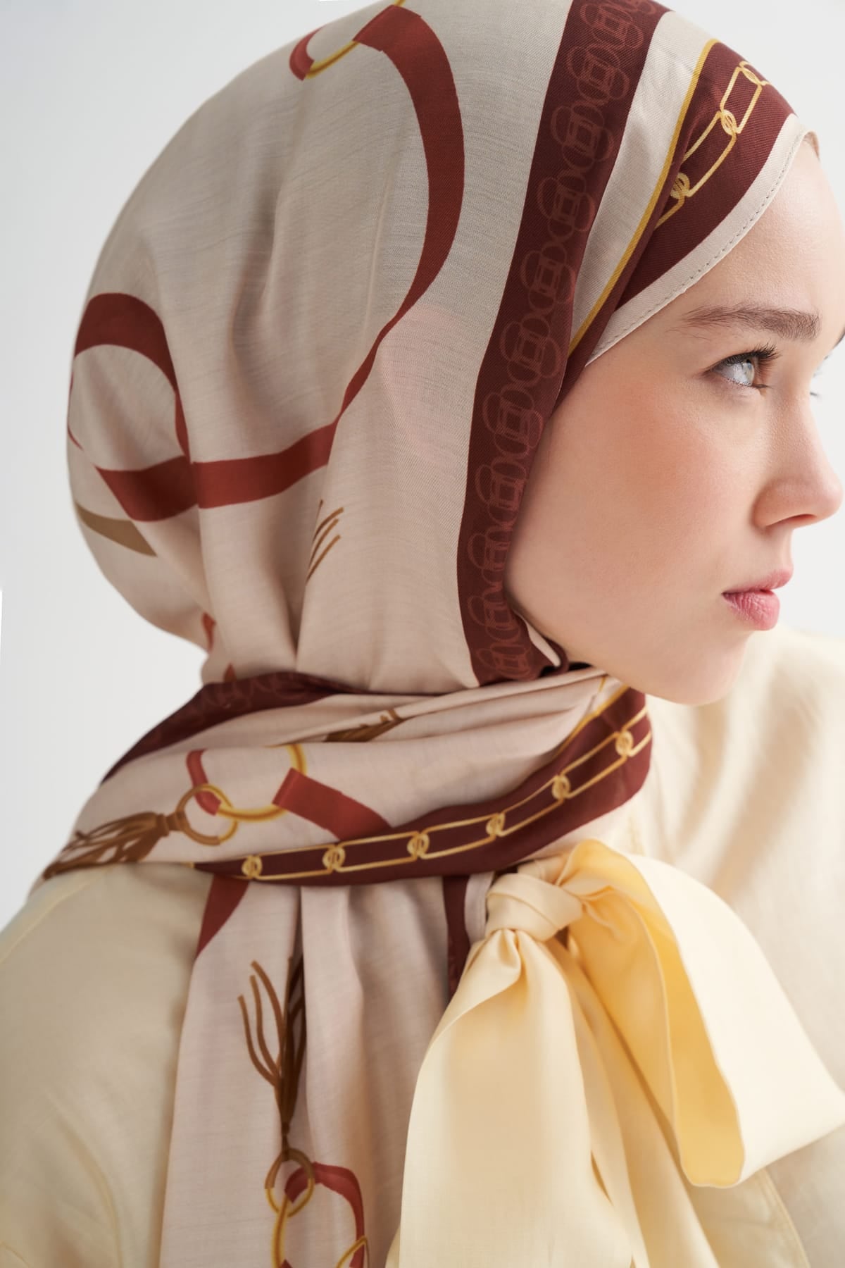 Alvena Incira Viscose Scarf Beige