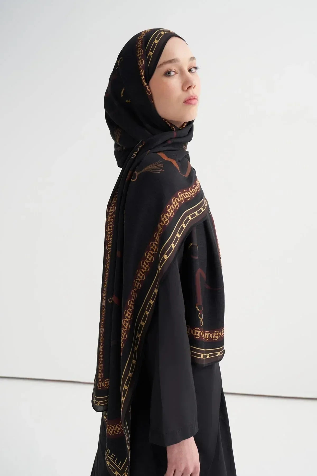 alvena-incira-viscose-scarf-black-5056 - Carell Hijab