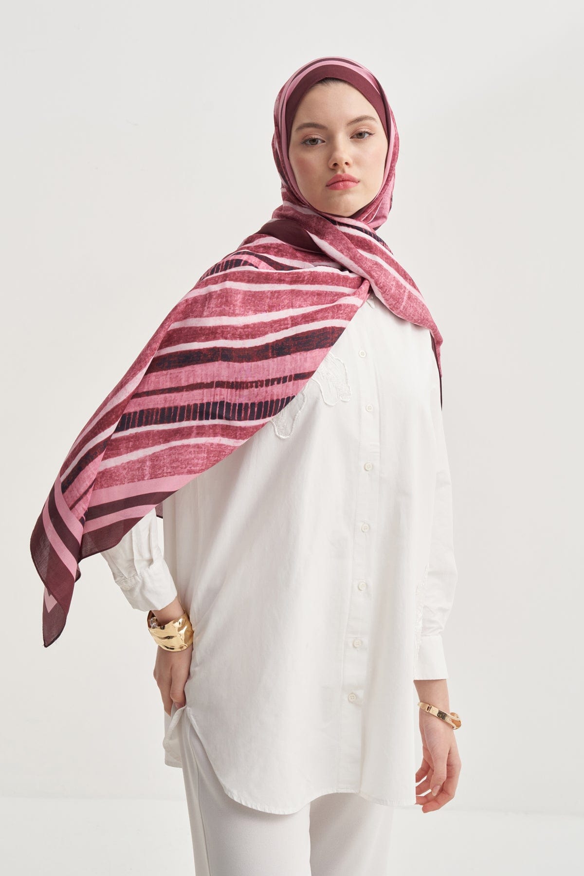 Arden Vela Viscose Scarf Pink