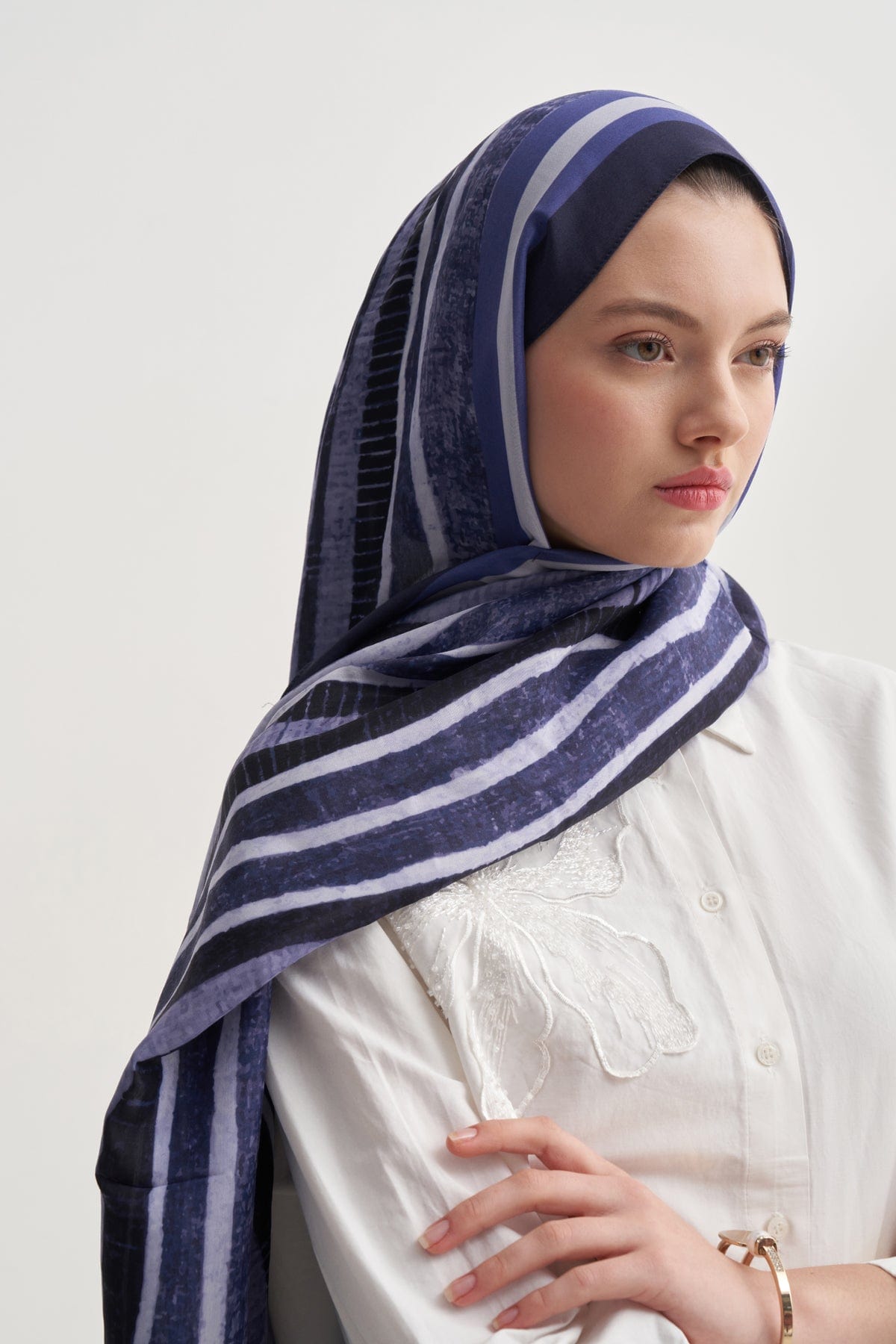 Arden Vela Viscose Scarf Purple Blue