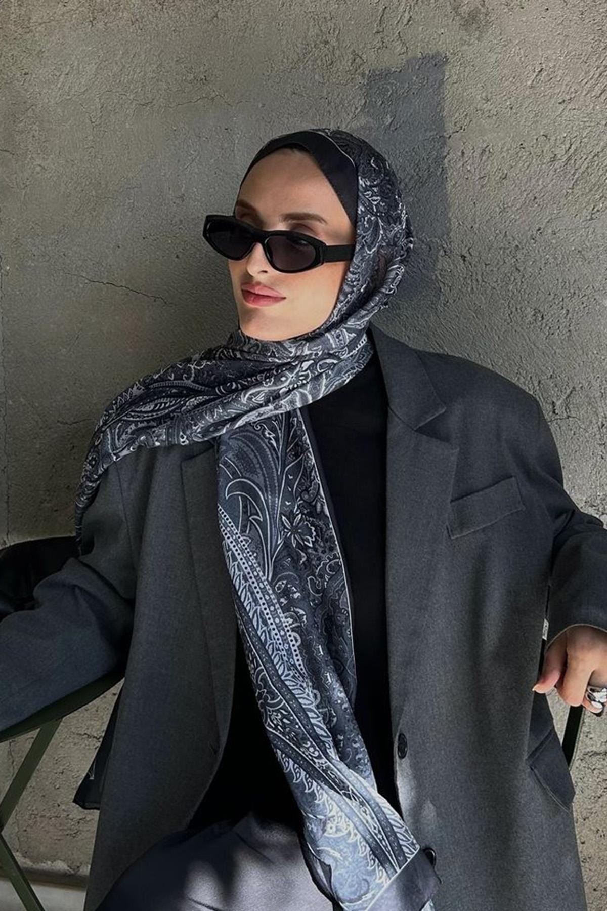 arzu-akar-s-choice-diamond-nilla-cotton-scarf-gray-3178.jpg