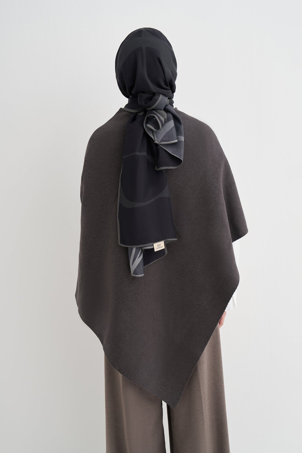 Asymmetric Knit Robe Anthracite