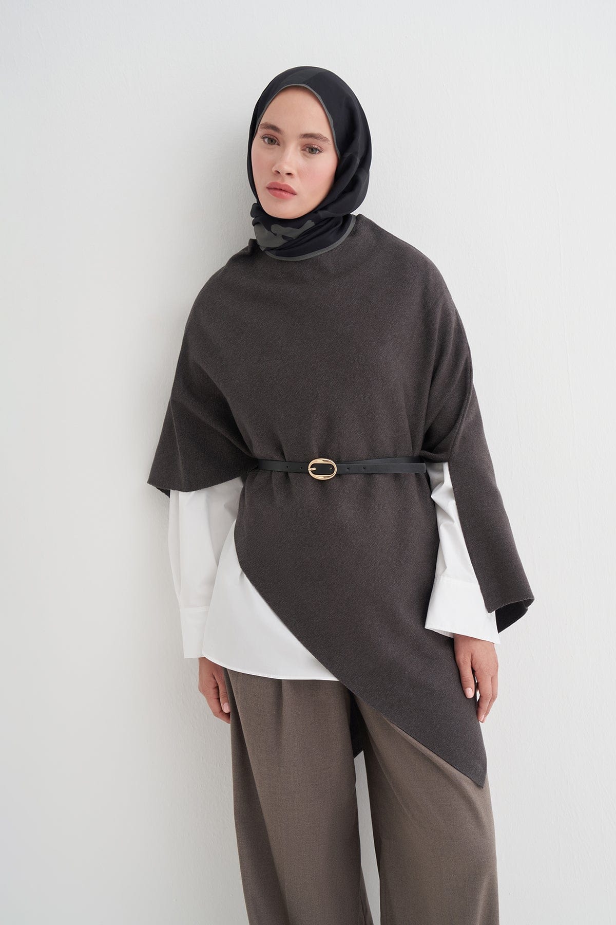 Asymmetric Knit Robe Anthracite