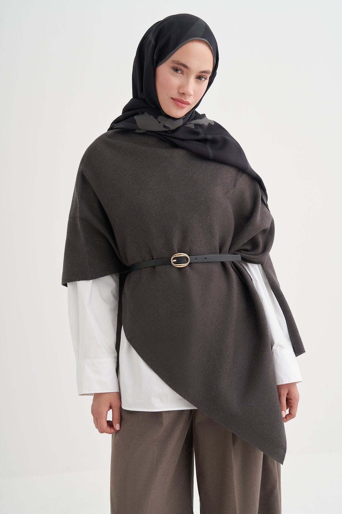 Asymmetric Knit Robe Anthracite