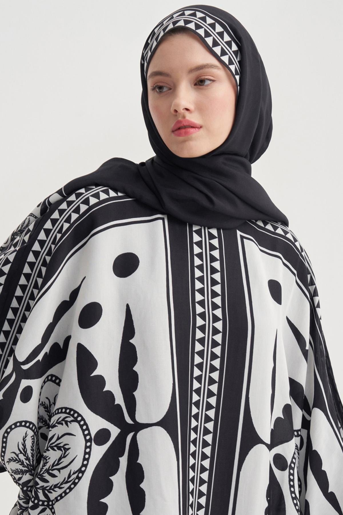 Atlas Monogram Viscose Scarf Black