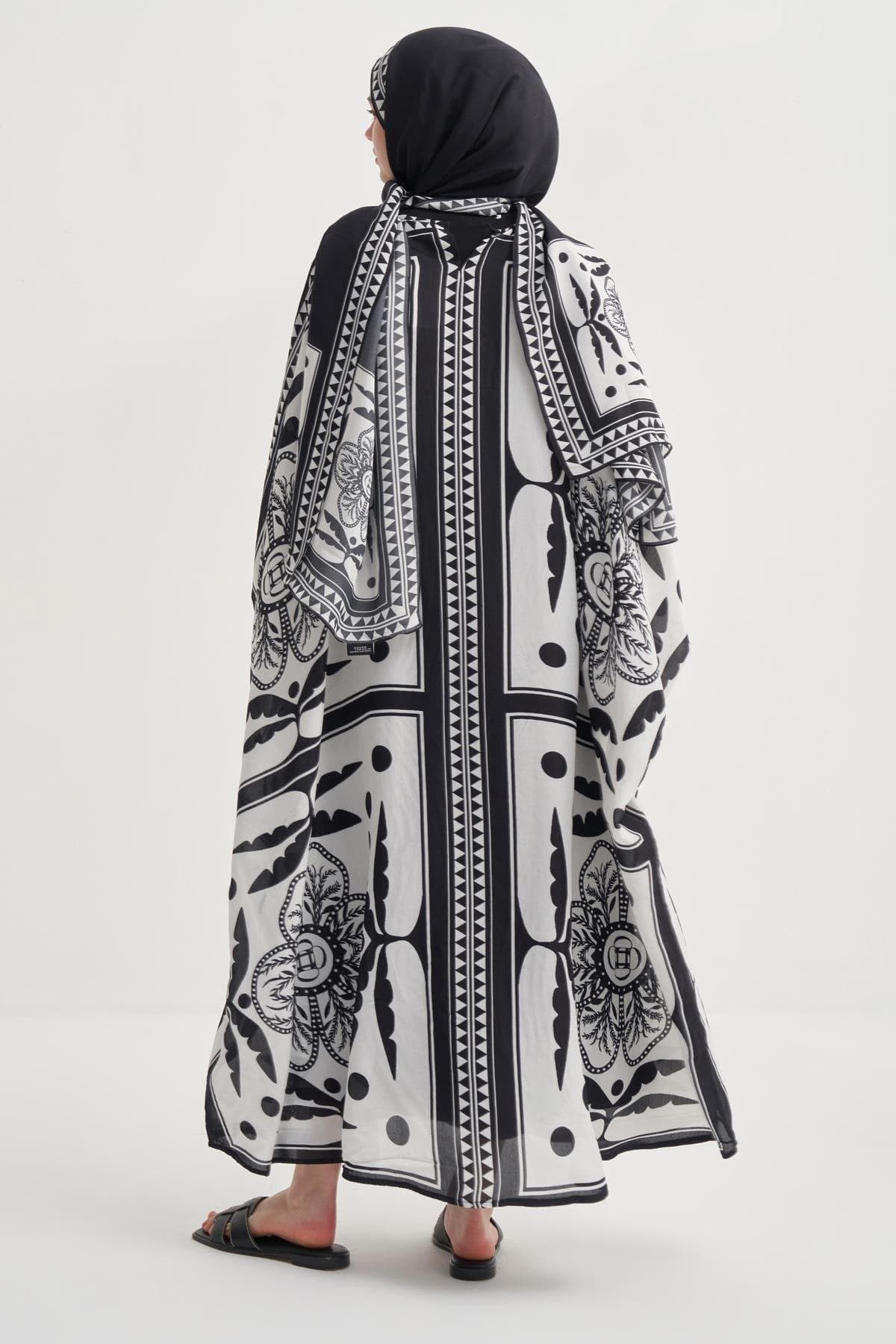Atlas Viscose Kaftan Black