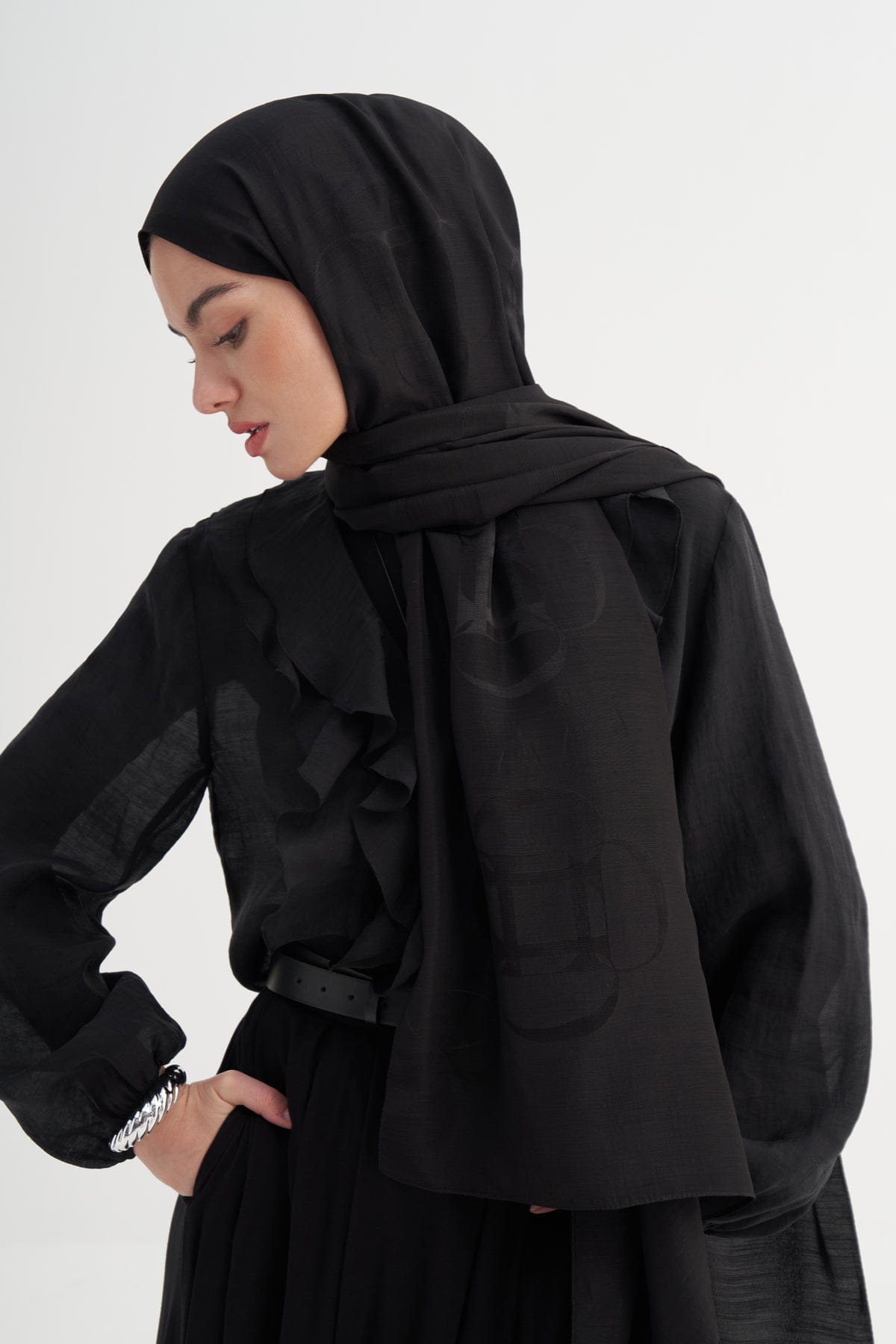 Aura Pattern Rina Viscose Scarf Black