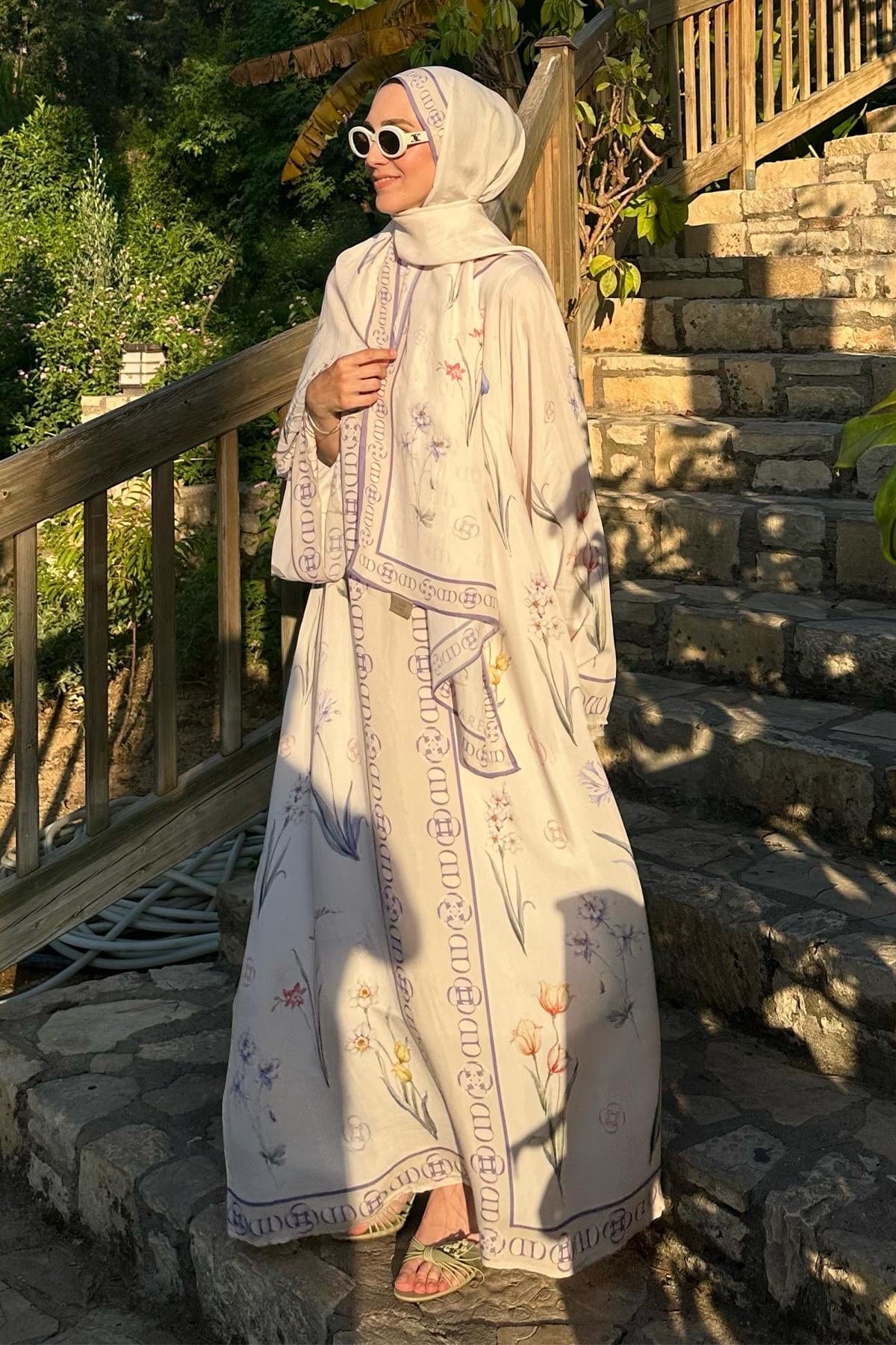 ayca-islek-s-choice-palmara-ecru-viscose-abaya-1578.jpg