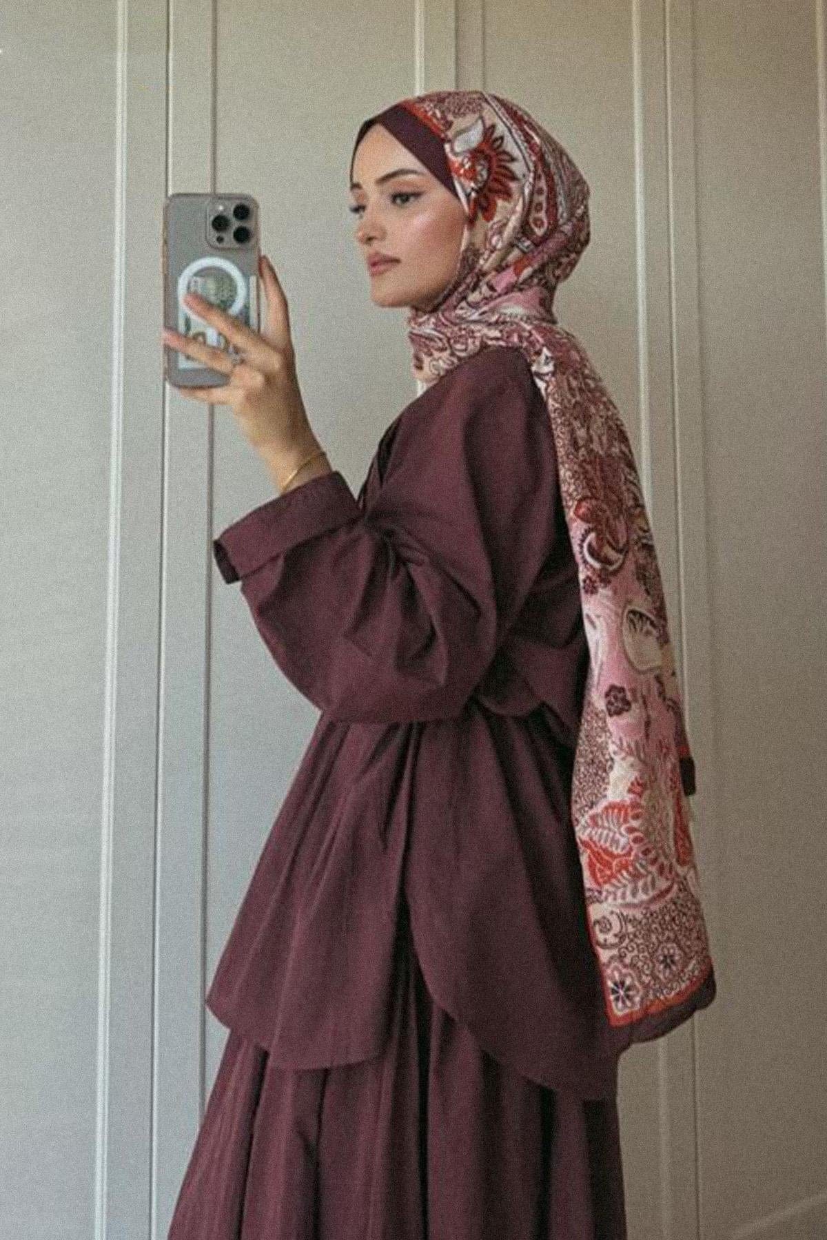 aysenur-koc-s-choice-royal-vela-viscose-scarf-burgundy-2405.jpg