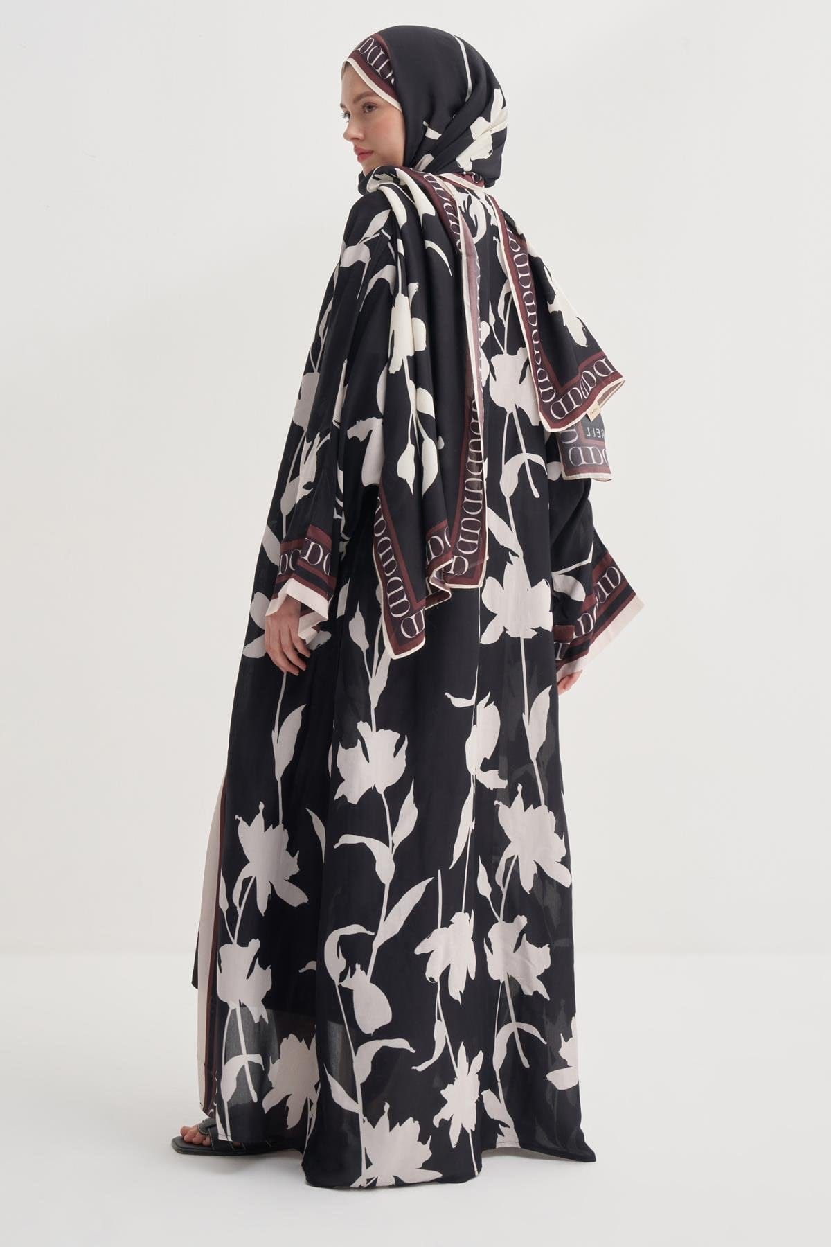 Azelina Viscose Abaya Black