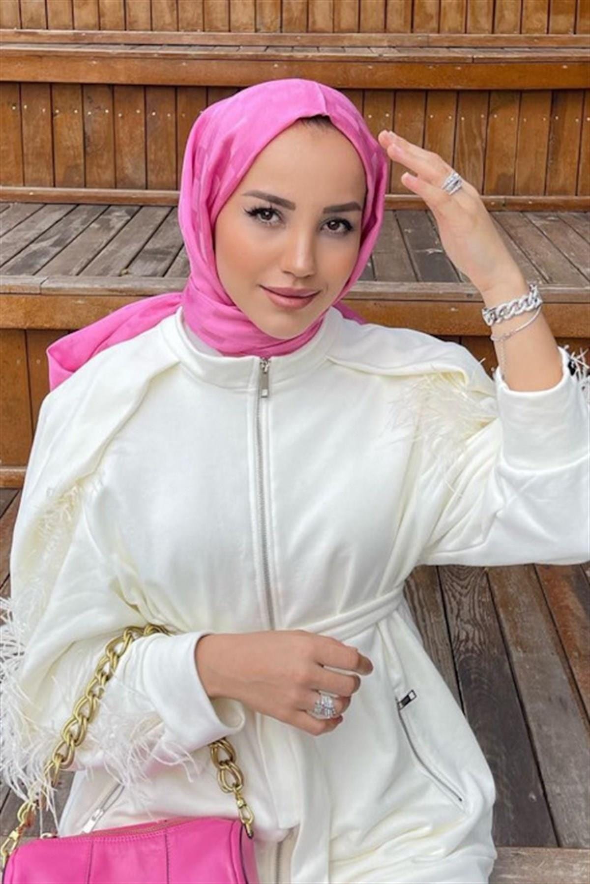 betul-duman-s-choice-pinstripe-jacquard-italian-silk-scarf-deep-pink-3029.jpg