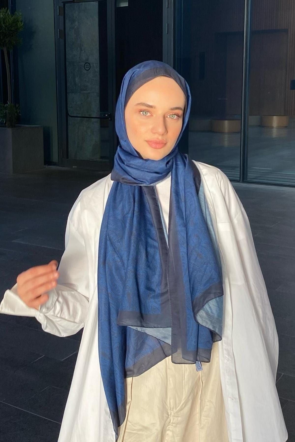 beyza-guler-s-choice-mistral-nilla-cotton-scarf-deep-blue-2068.jpg