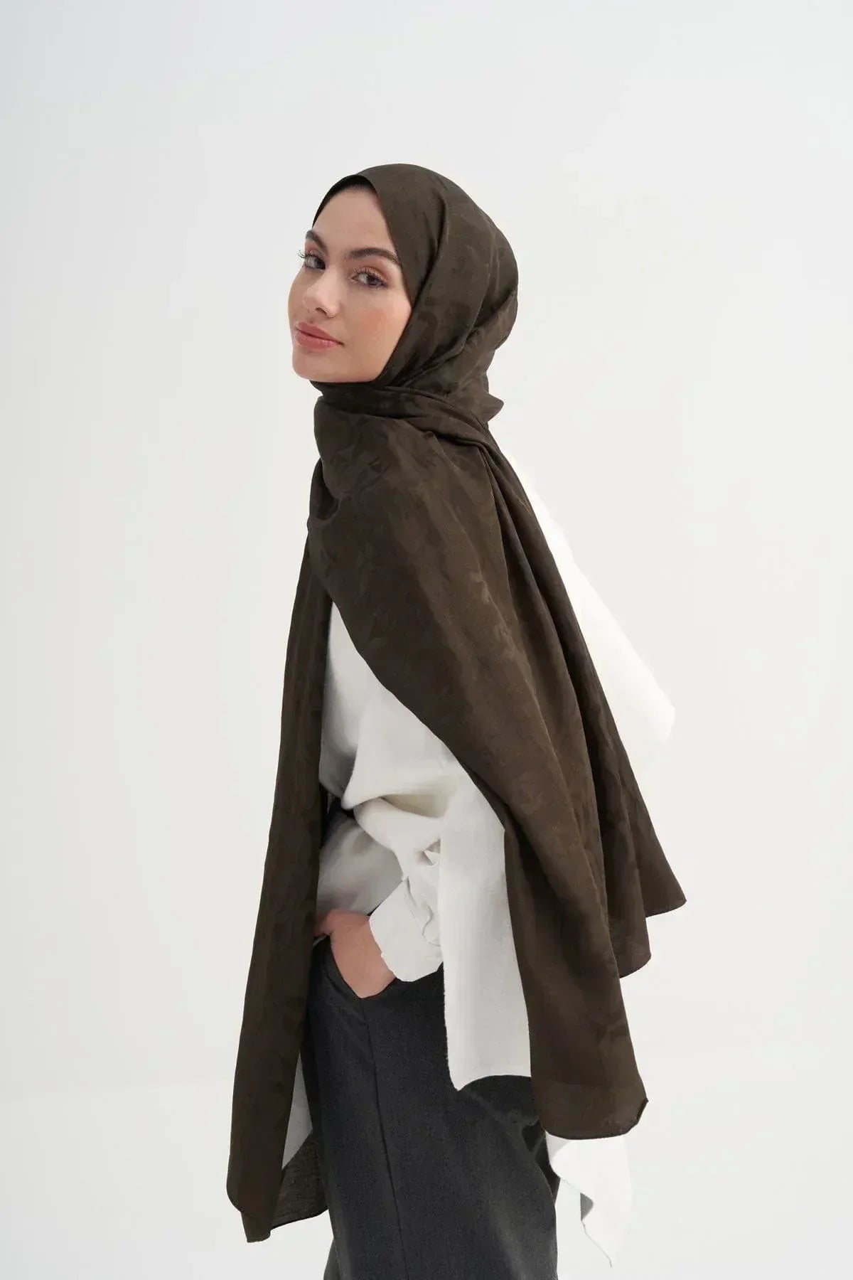 blok-pattern-rina-viscose-scarf-army-green-4708 - Carell Hijab