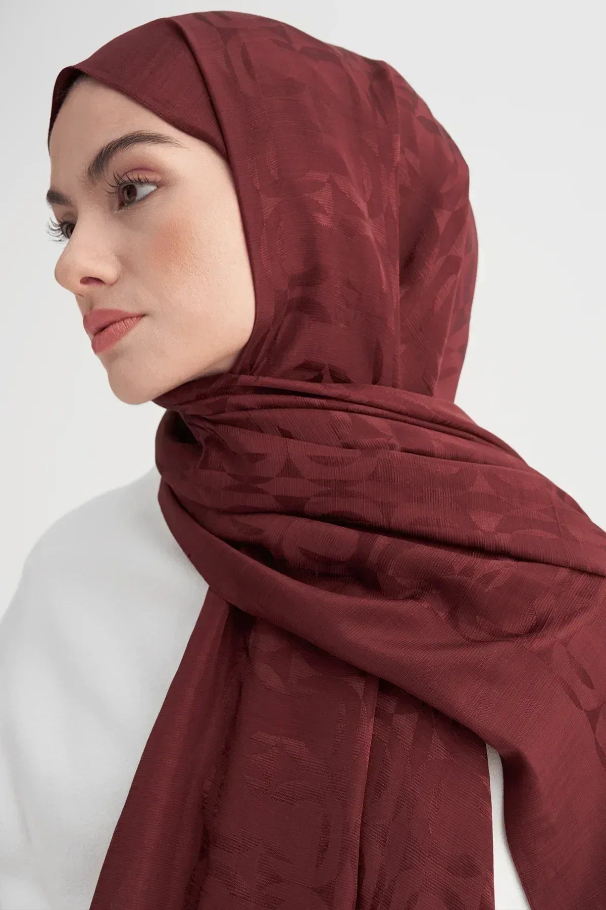 blok-pattern-rina-viscose-scarf-burgundy-4556 - Carell Hijab