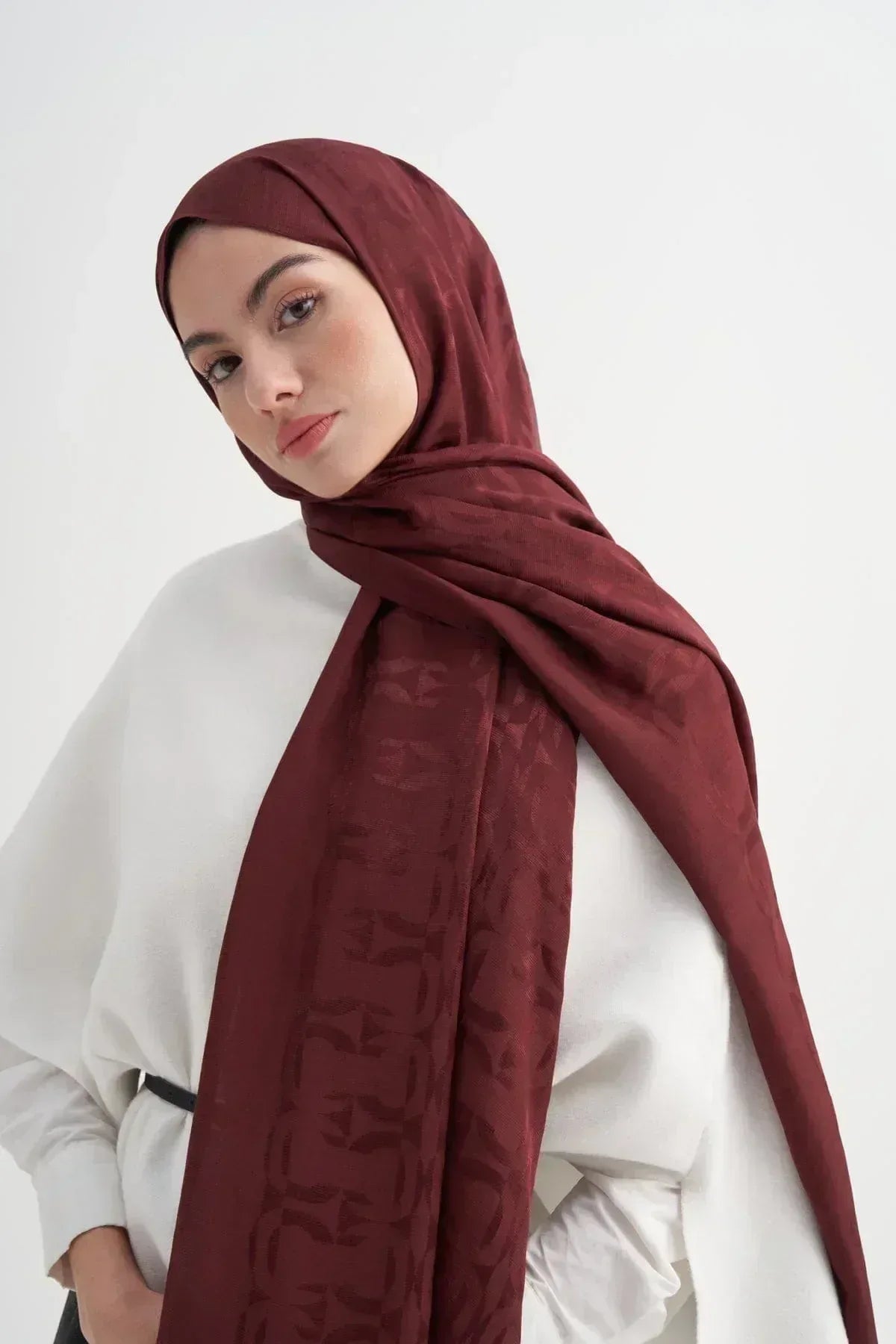 blok-pattern-rina-viscose-scarf-burgundy-4701 - Carell Hijab