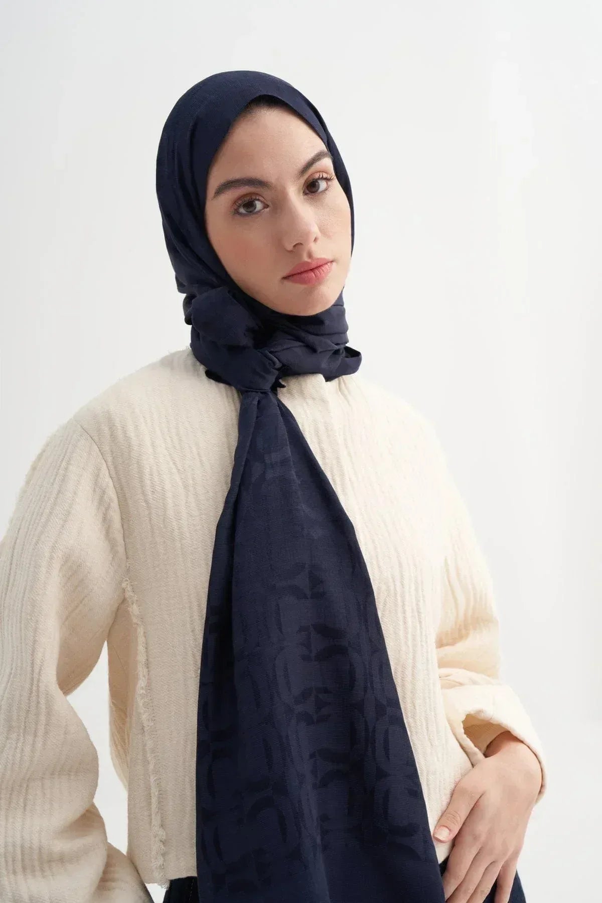 blok-pattern-rina-viscose-scarf-navy-blue-4691 - Carell Hijab