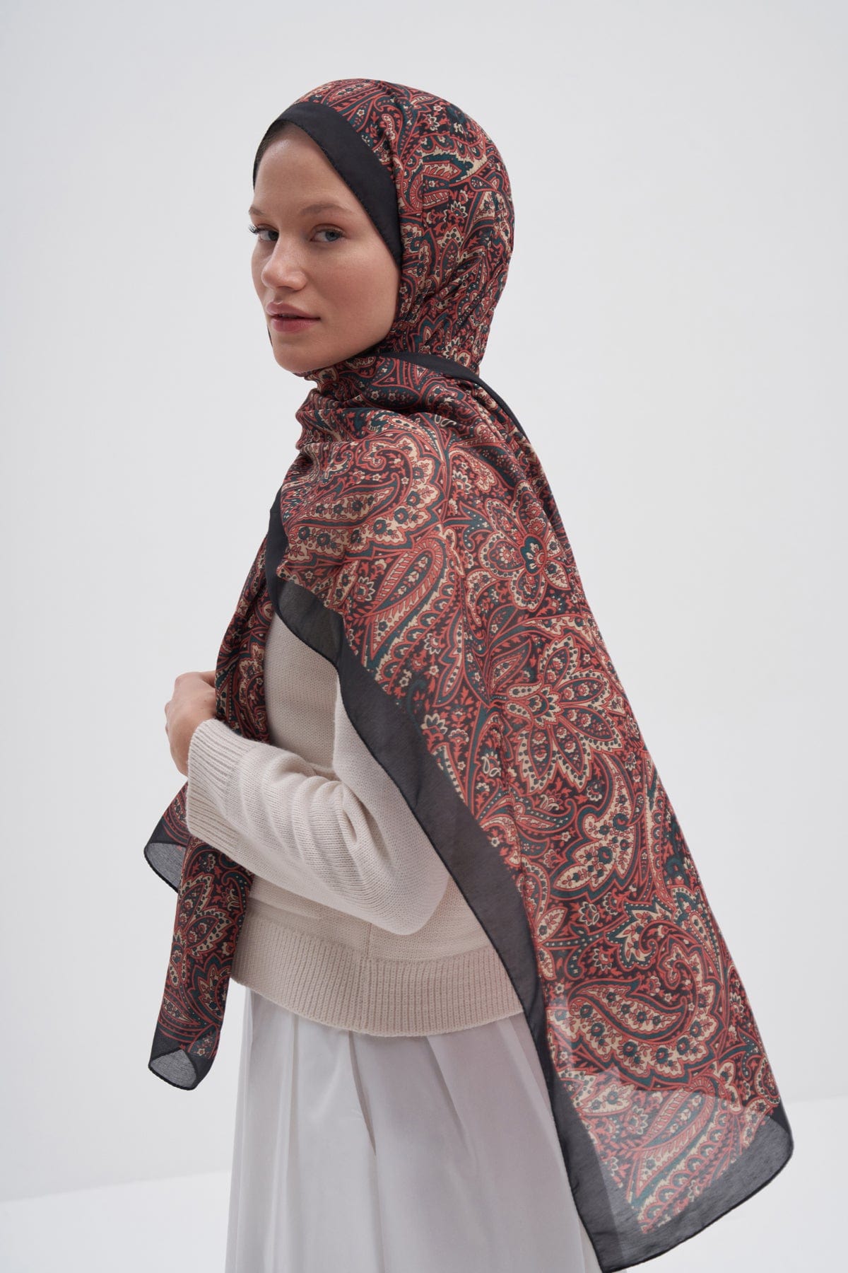 bloom-nilla-cotton-scarf-tile-3289.jpg