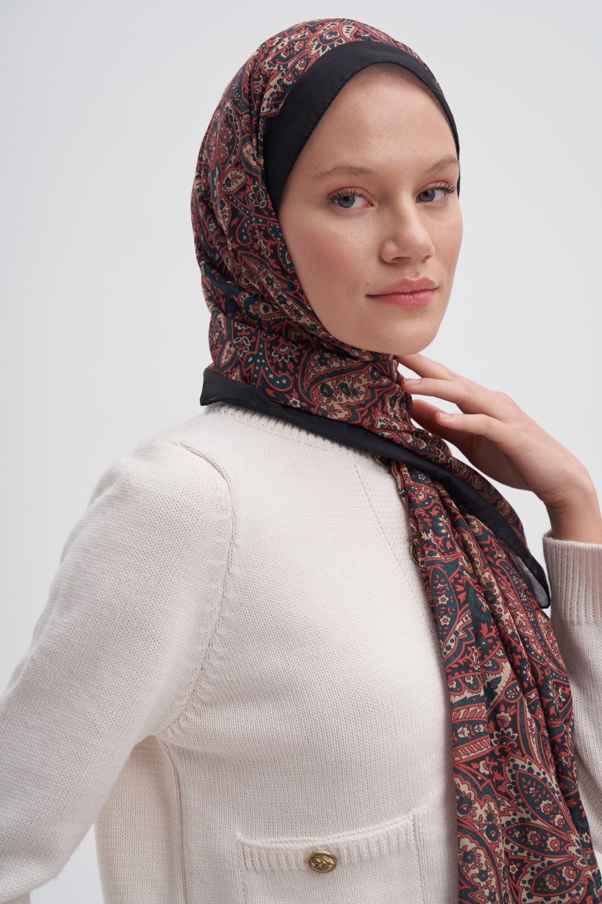 Bloom Nilla Cotton Scarf Tile