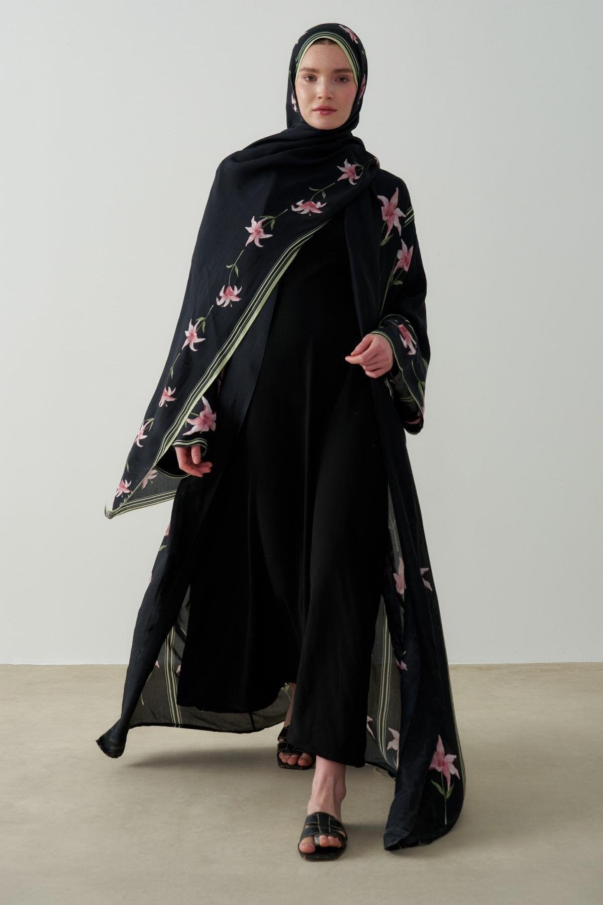 blooming-viscose-abaya-black-1583.jpg
