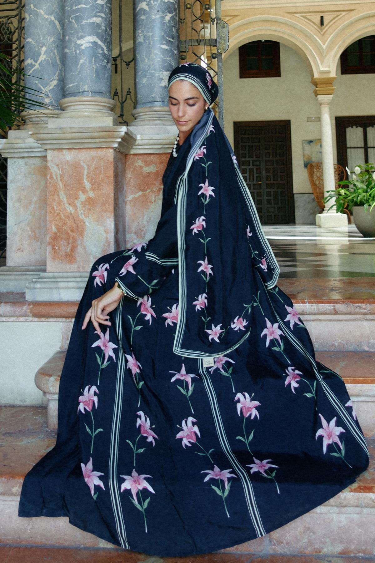 blooming-viscose-abaya-black-1584.jpg
