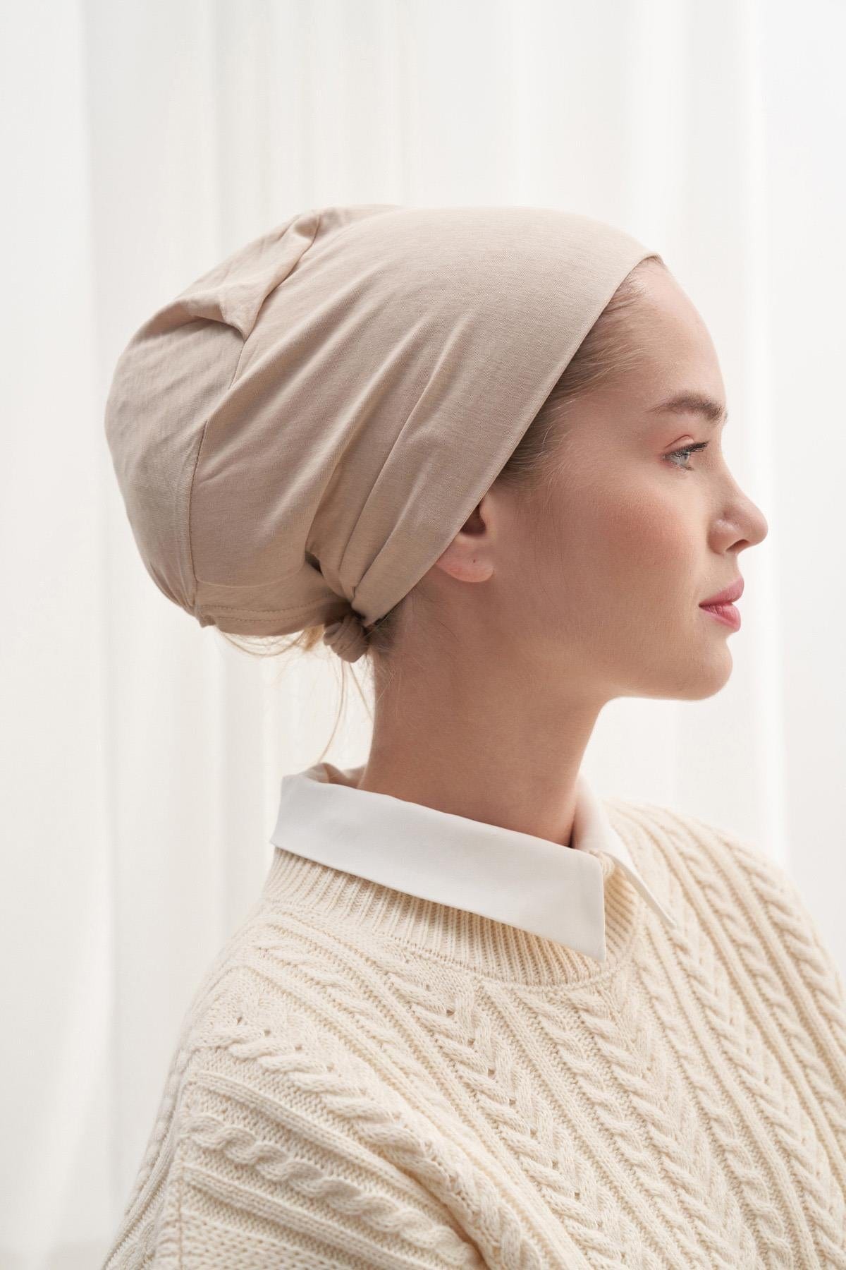 bonnet-beige-1790_7cf513ad-7ecd-4fdd-9f91-a0971b000cec.jpg