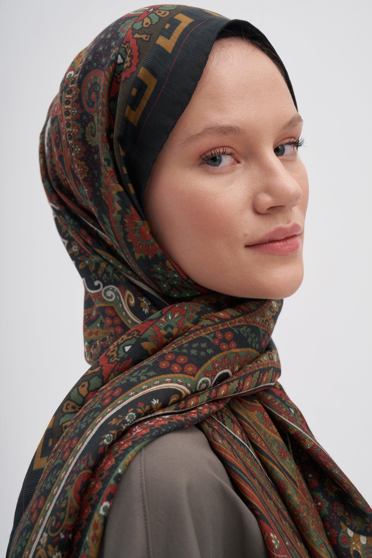 Breeze Early Silk Scarf Dark