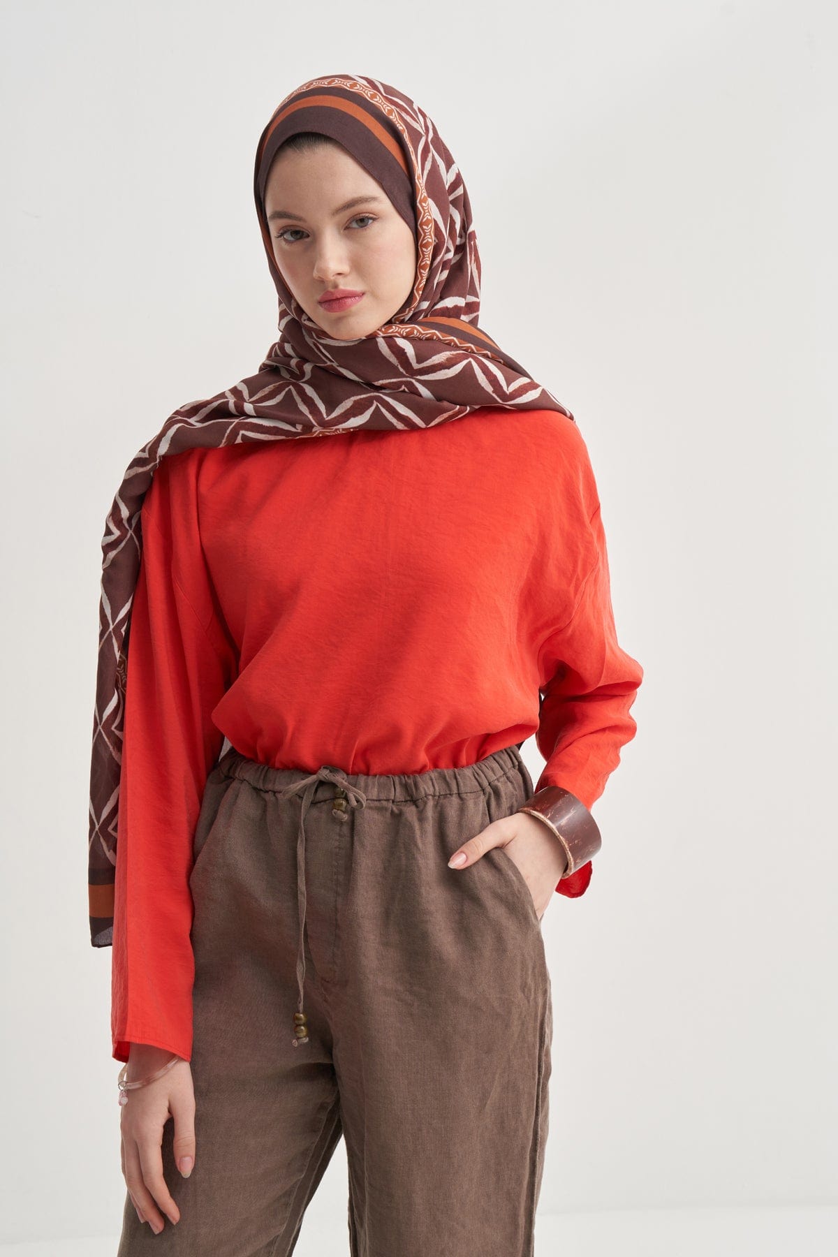 brush-vela-viscose-scarf-brown-3615.jpg