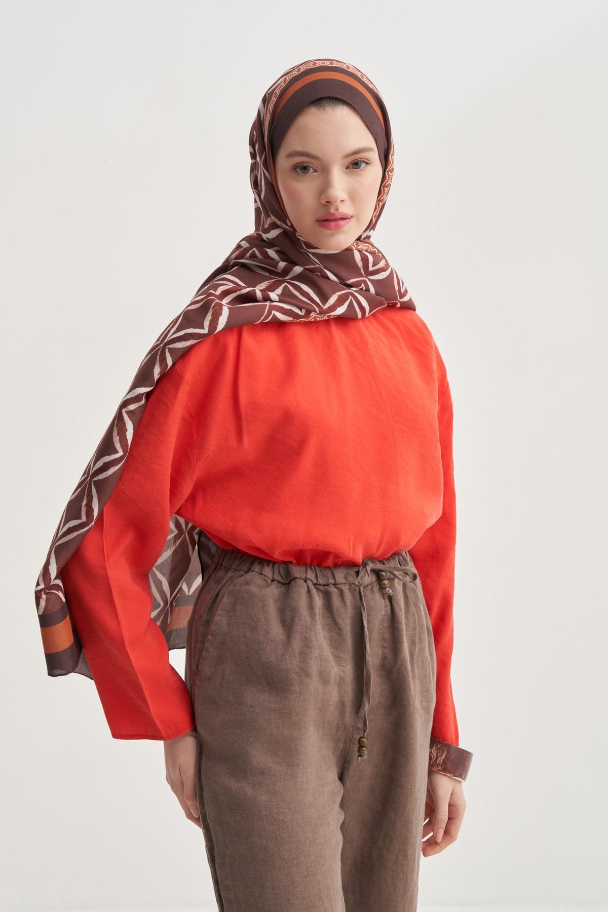 Velora Vela Viscose Scarf Tan