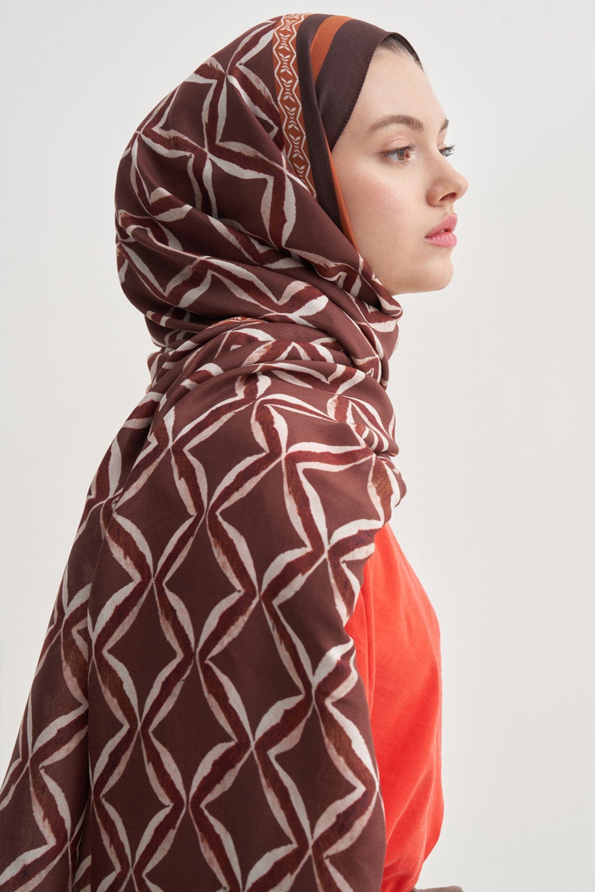 brush-vela-viscose-scarf-brown-3617.jpg