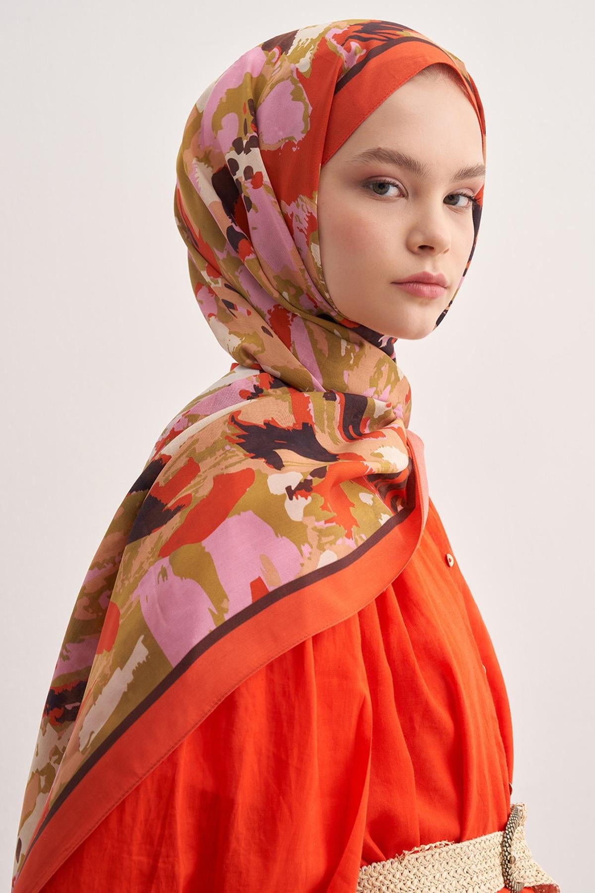 brush-vela-viscose-scarf-tangerine-pink-2339.jpg