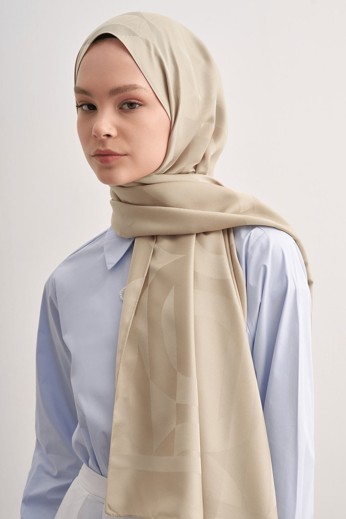 c-pattern-monogram-cotton-silk-scarf-soft-green-978.png
