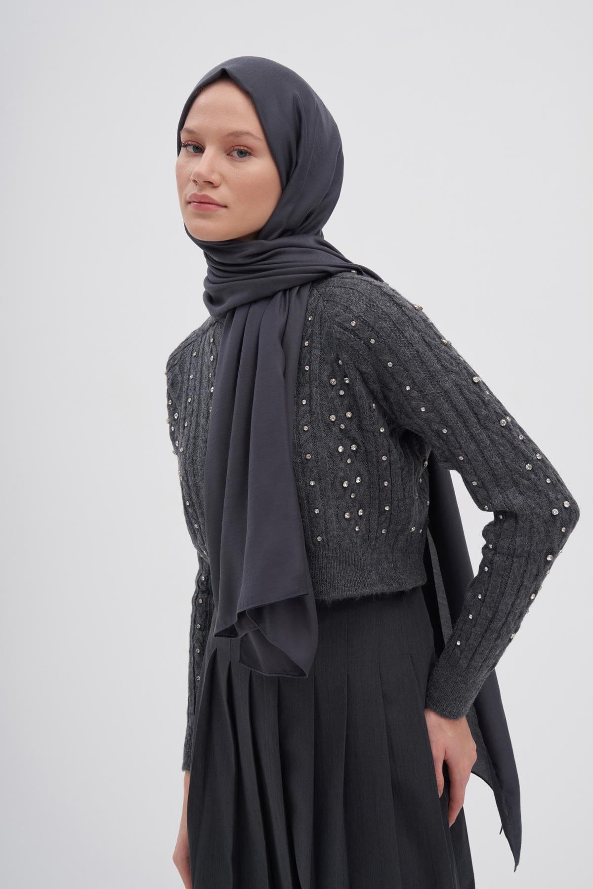 Chantouk Reversible Silk Scarf Anthracite