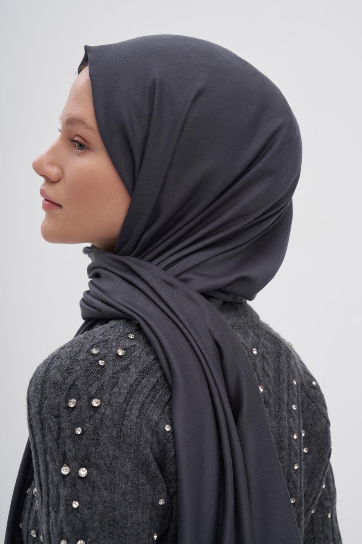 Chantouk Reversible Silk Scarf Anthracite