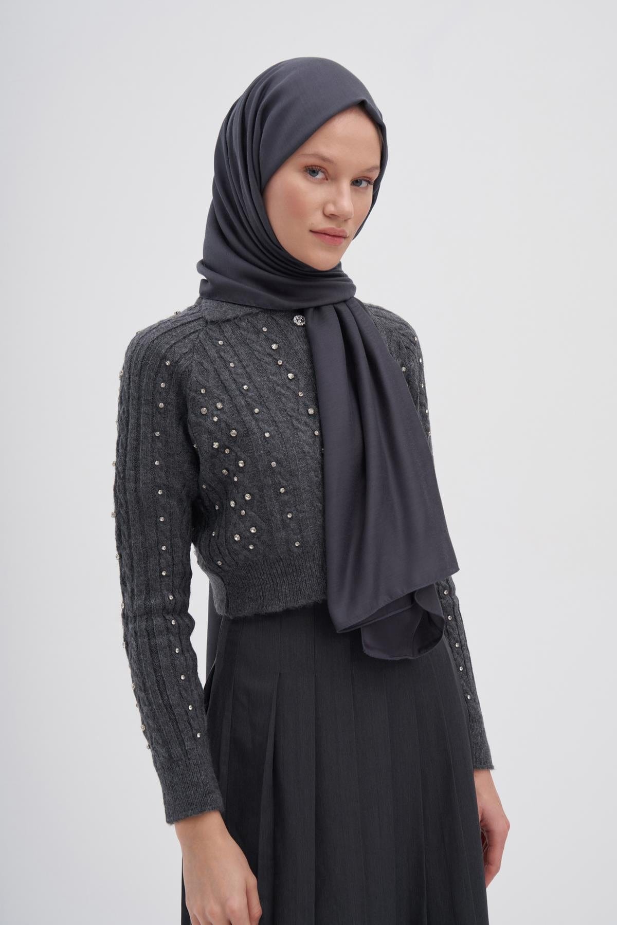 Chantouk Reversible Silk Scarf Anthracite