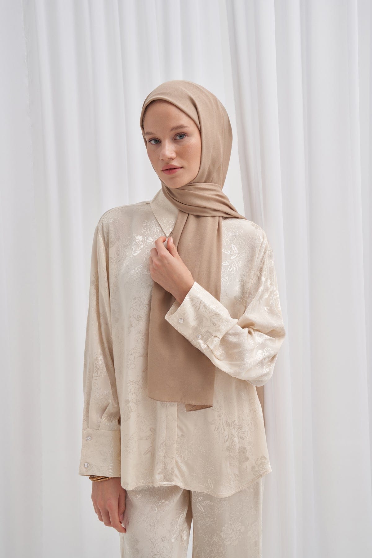 Chantouk Reversible Silk Scarf Gold