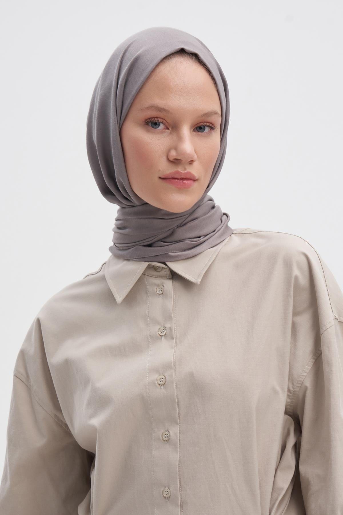 chantouk-reversible-silk-scarf-smoky-gray-2609.jpg