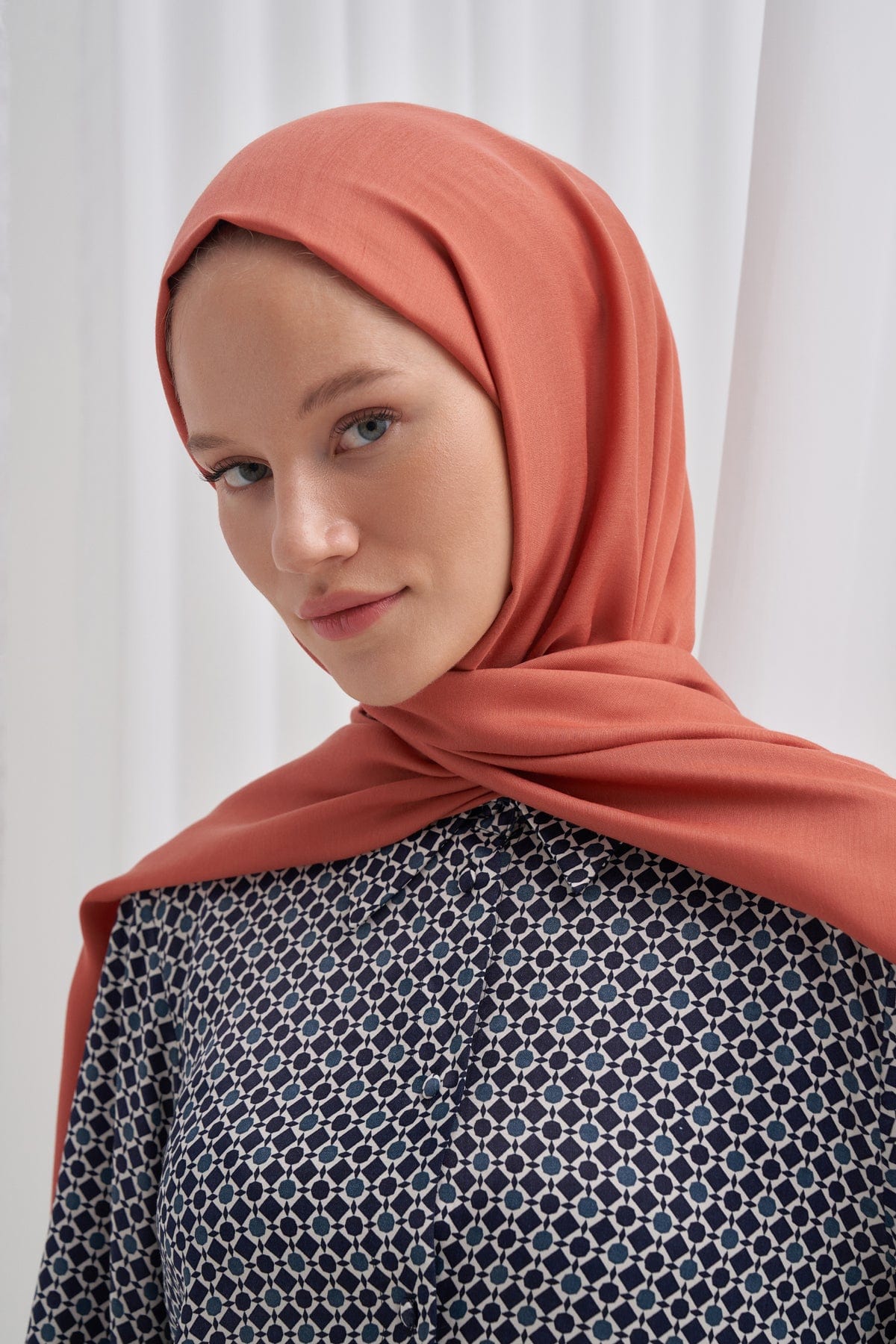 Chantouk Reversible Silk Scarf Tile