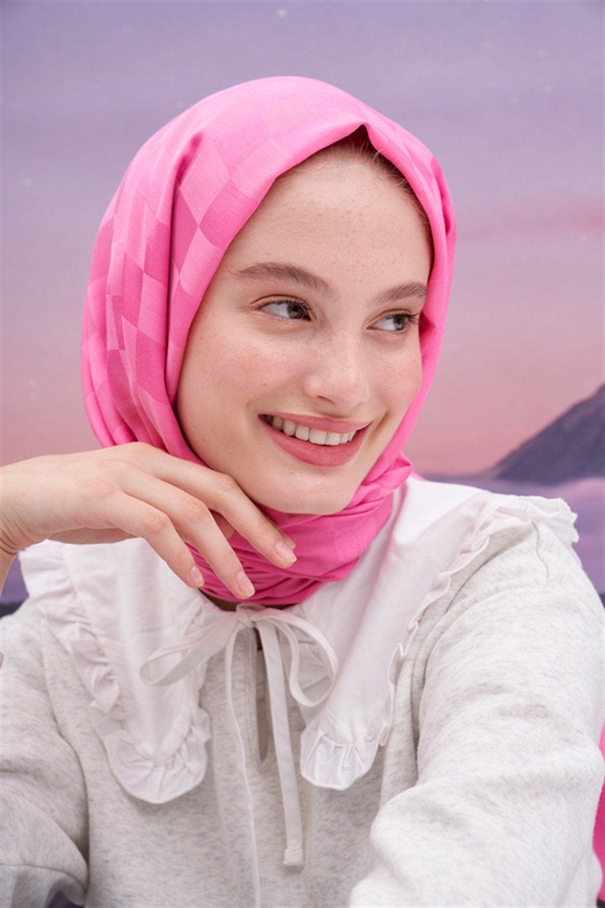 checkered-jacquard-italian-silk-scarf-deep-pink-713.jpg