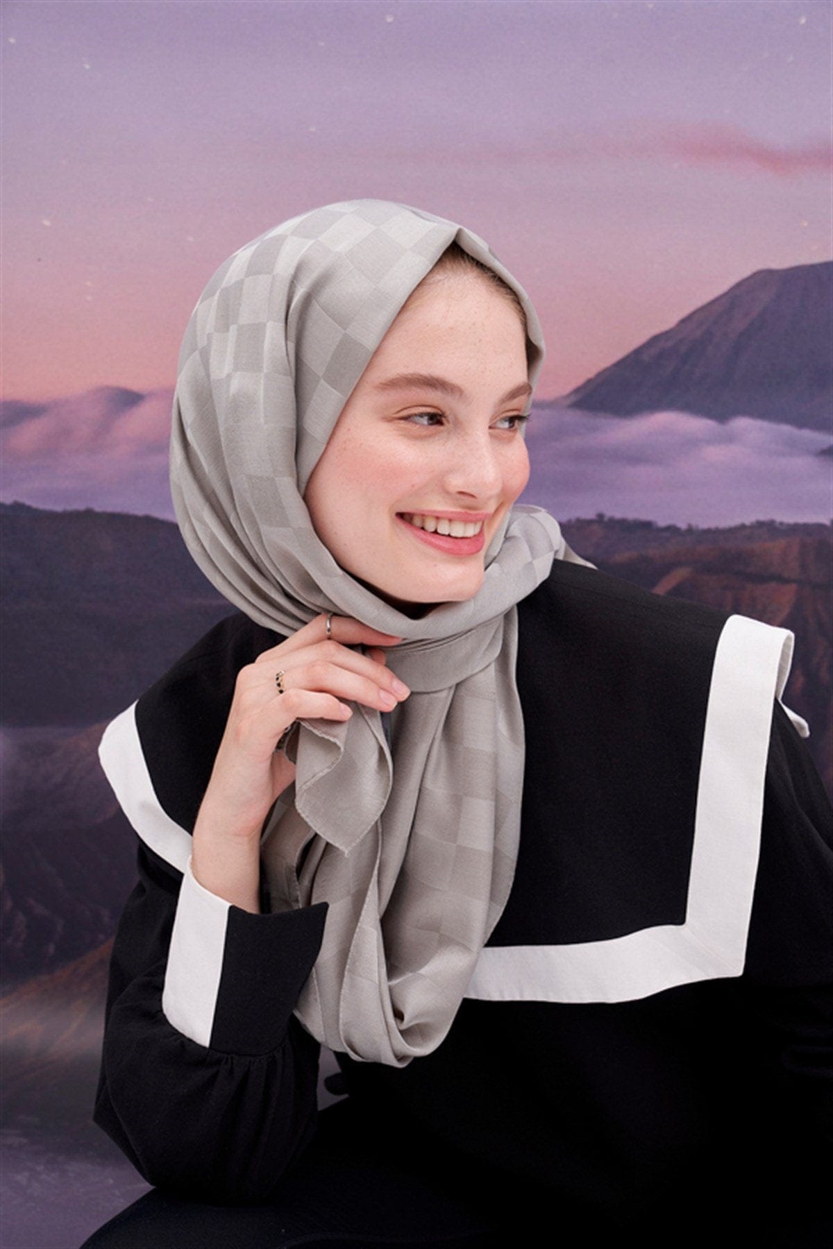 checkered-jacquard-italian-silk-scarf-light-gray-695.jpg