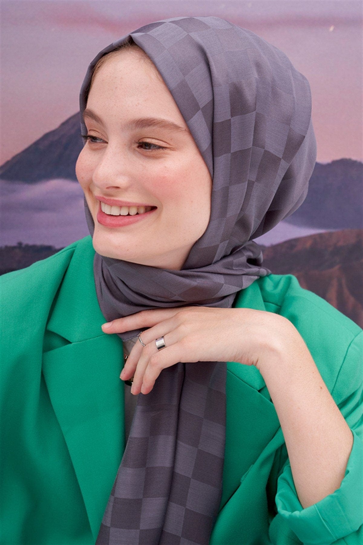 checkered-jacquard-italian-silk-scarf-smoky-637.jpg