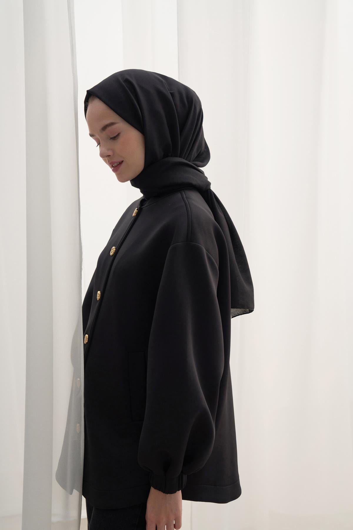 compact-soft-scarf-black-1779.jpg