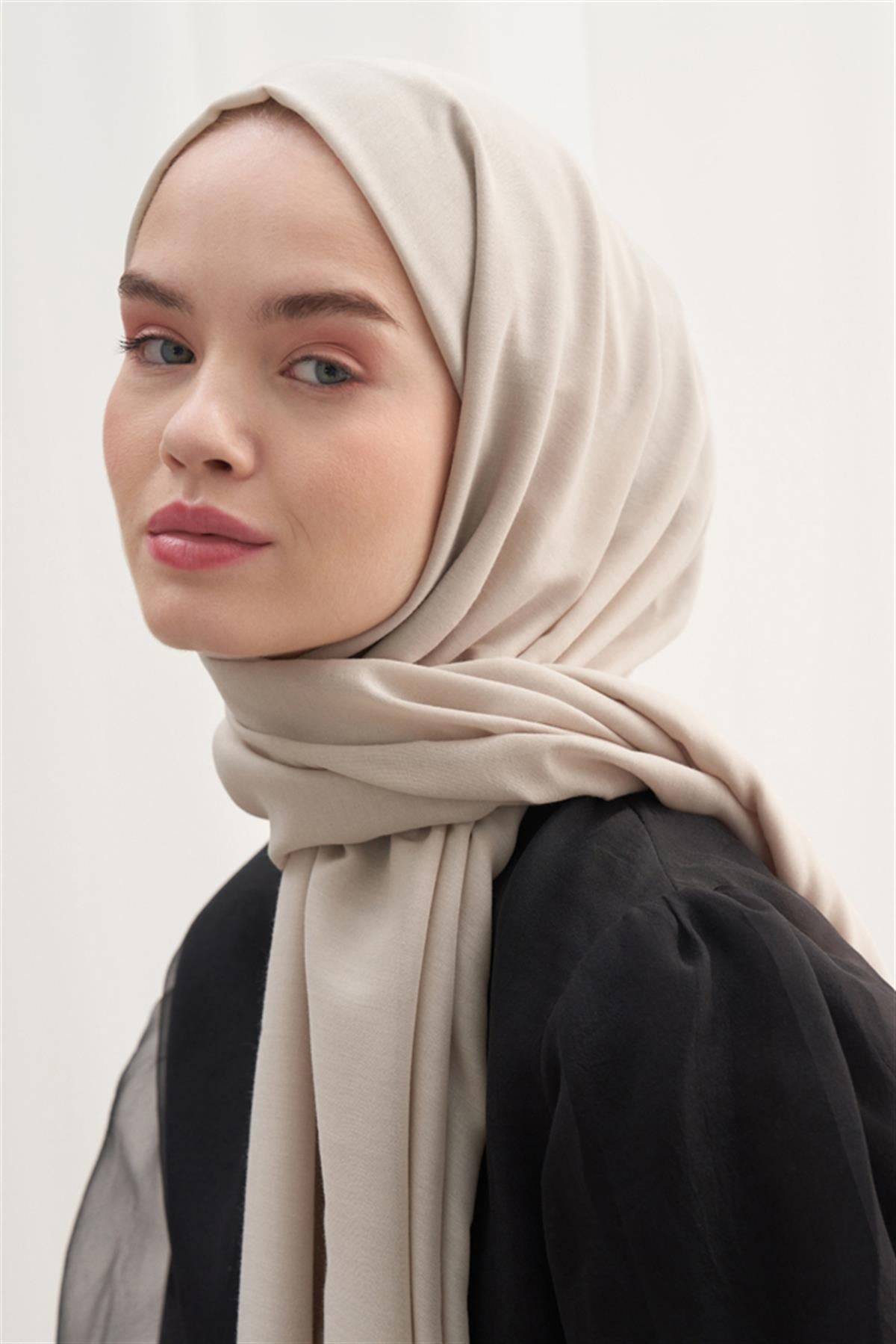 Compact Soft Scarf Camel