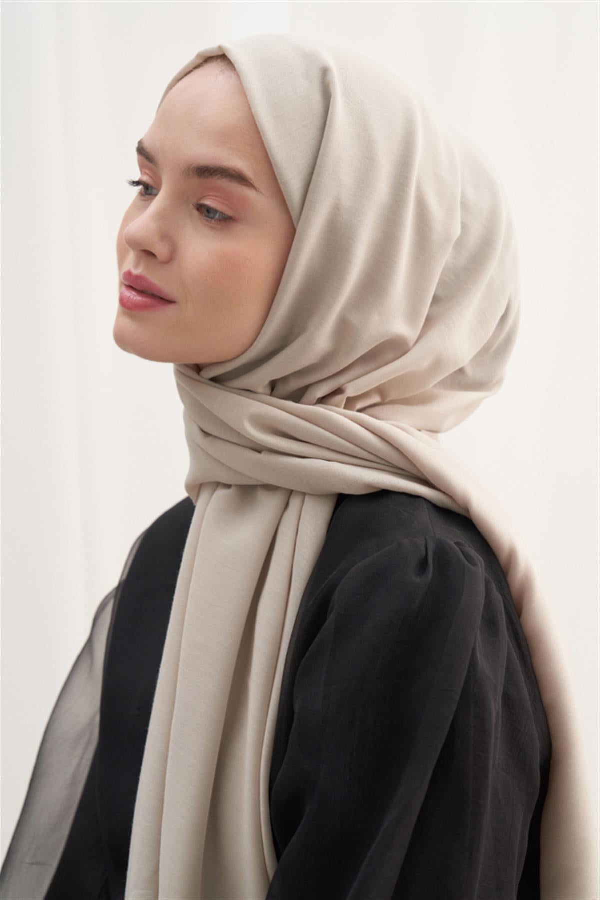 Compact Soft Scarf Camel