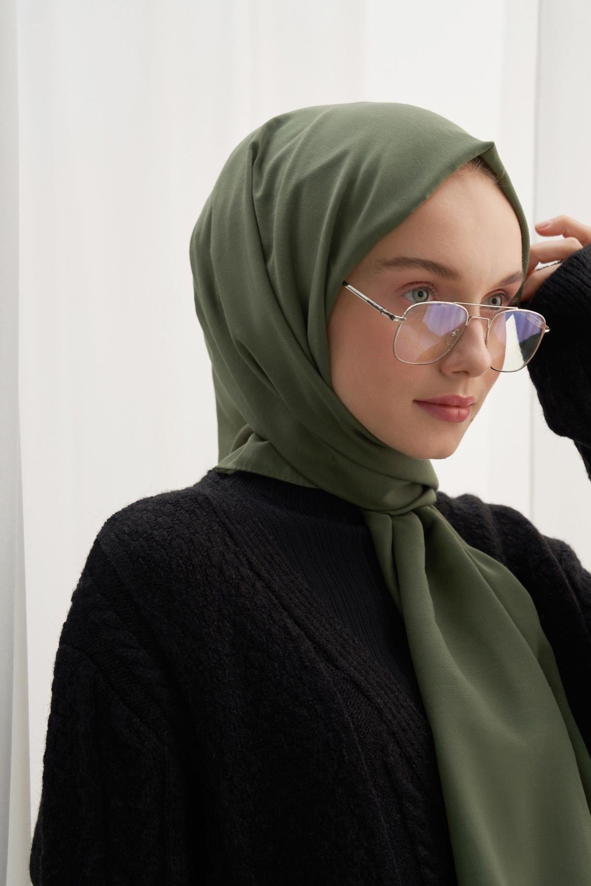 compact-soft-scarf-evergreen-1759.jpg