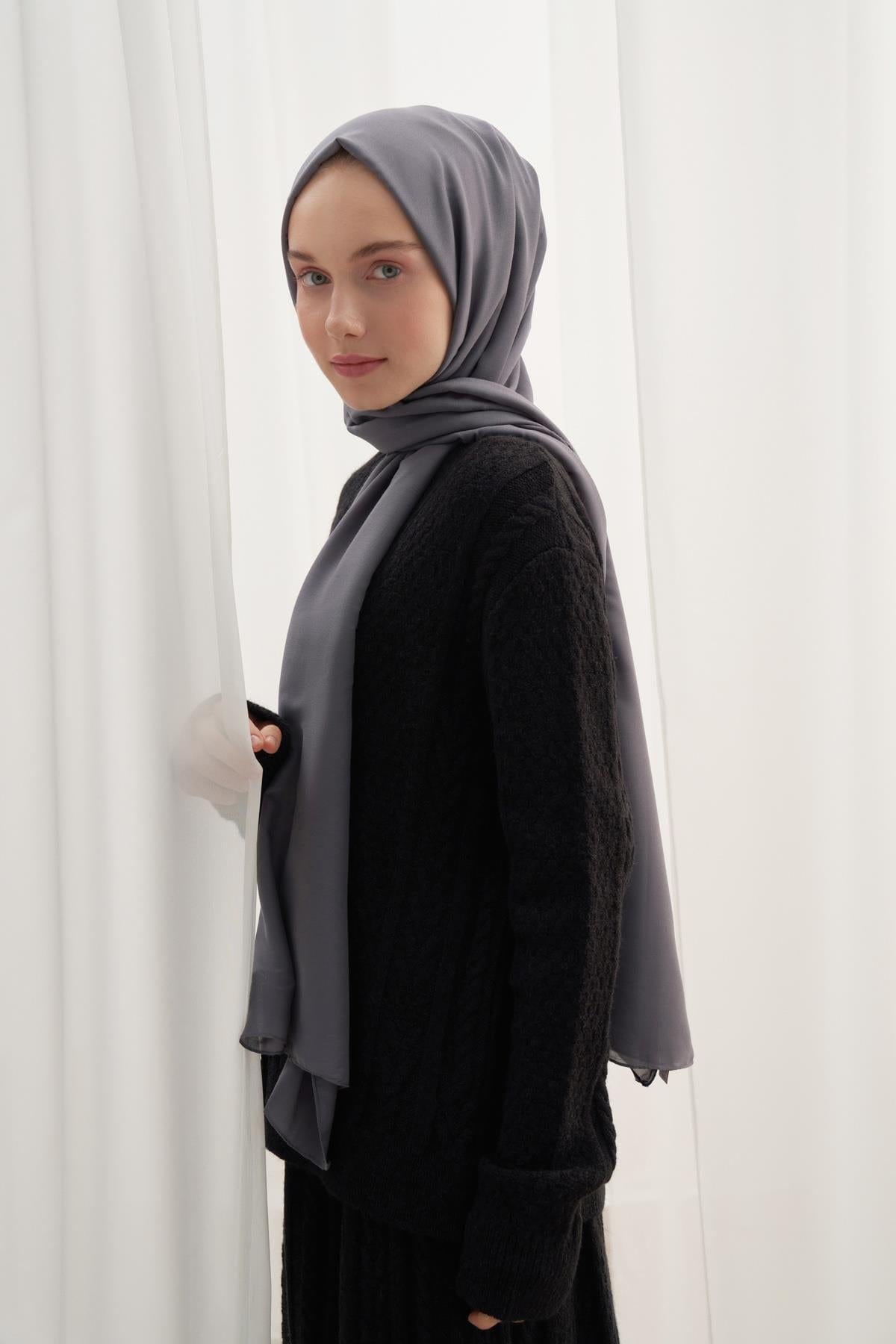 Compact Soft Scarf Gray